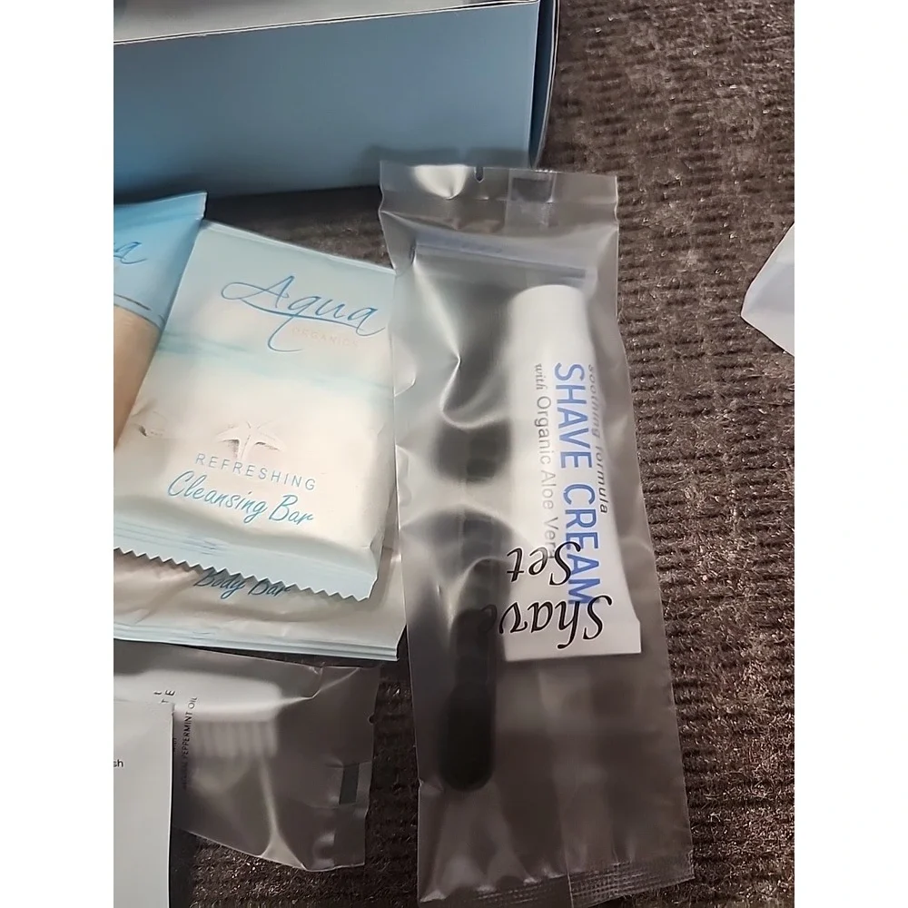 Aqua Organics‎ Amenity & Accessory Set